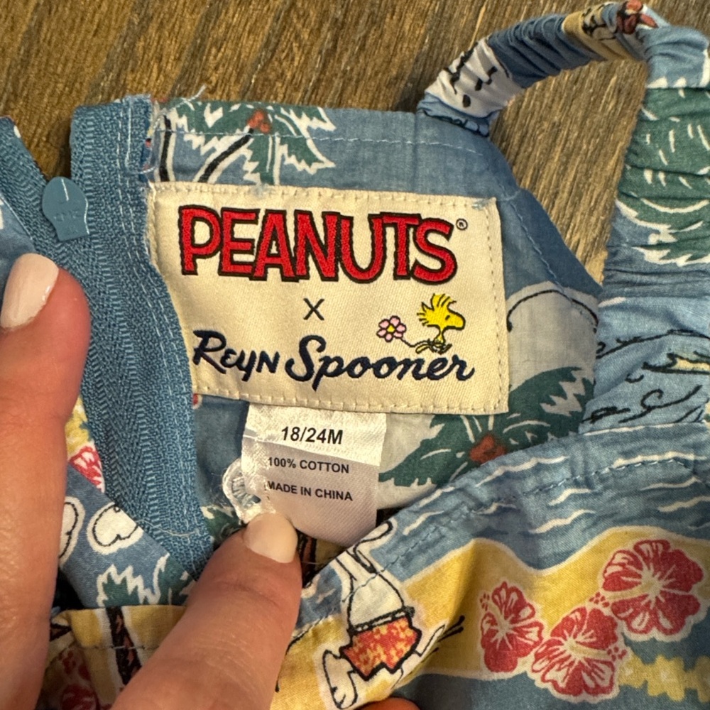 Reyn Spooner x Peanuts Dress - Picture 5 of 6